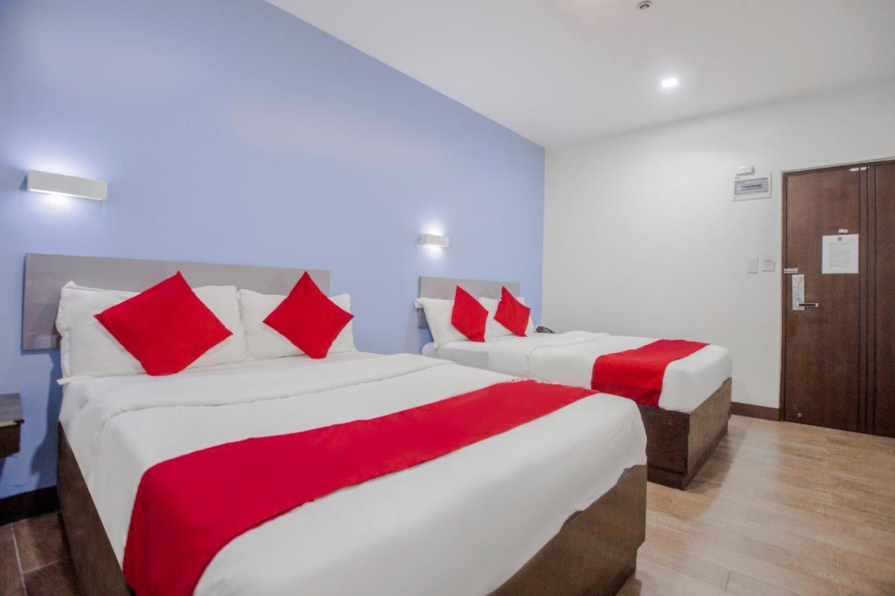 Oyo 637 Fox Hotel Quezon City Dış mekan fotoğraf