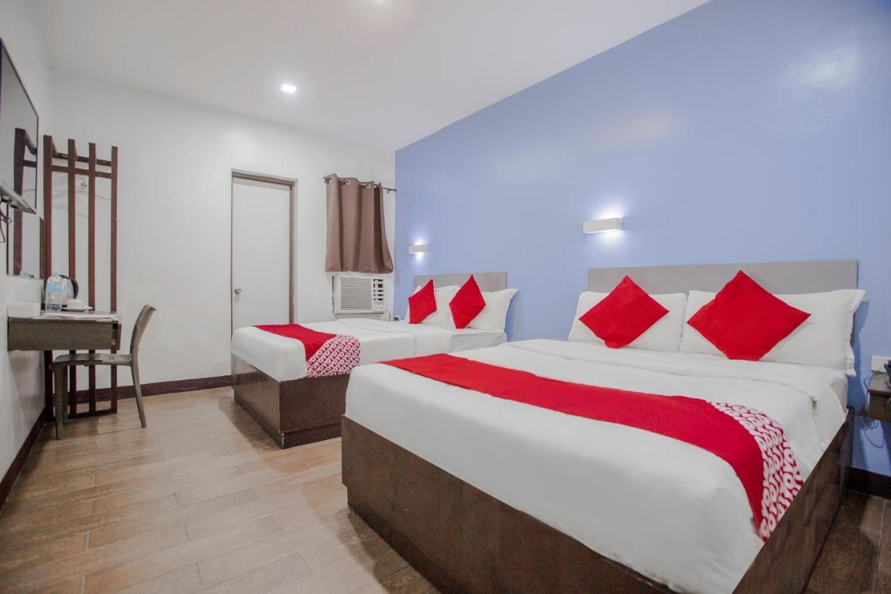 Oyo 637 Fox Hotel Quezon City Dış mekan fotoğraf