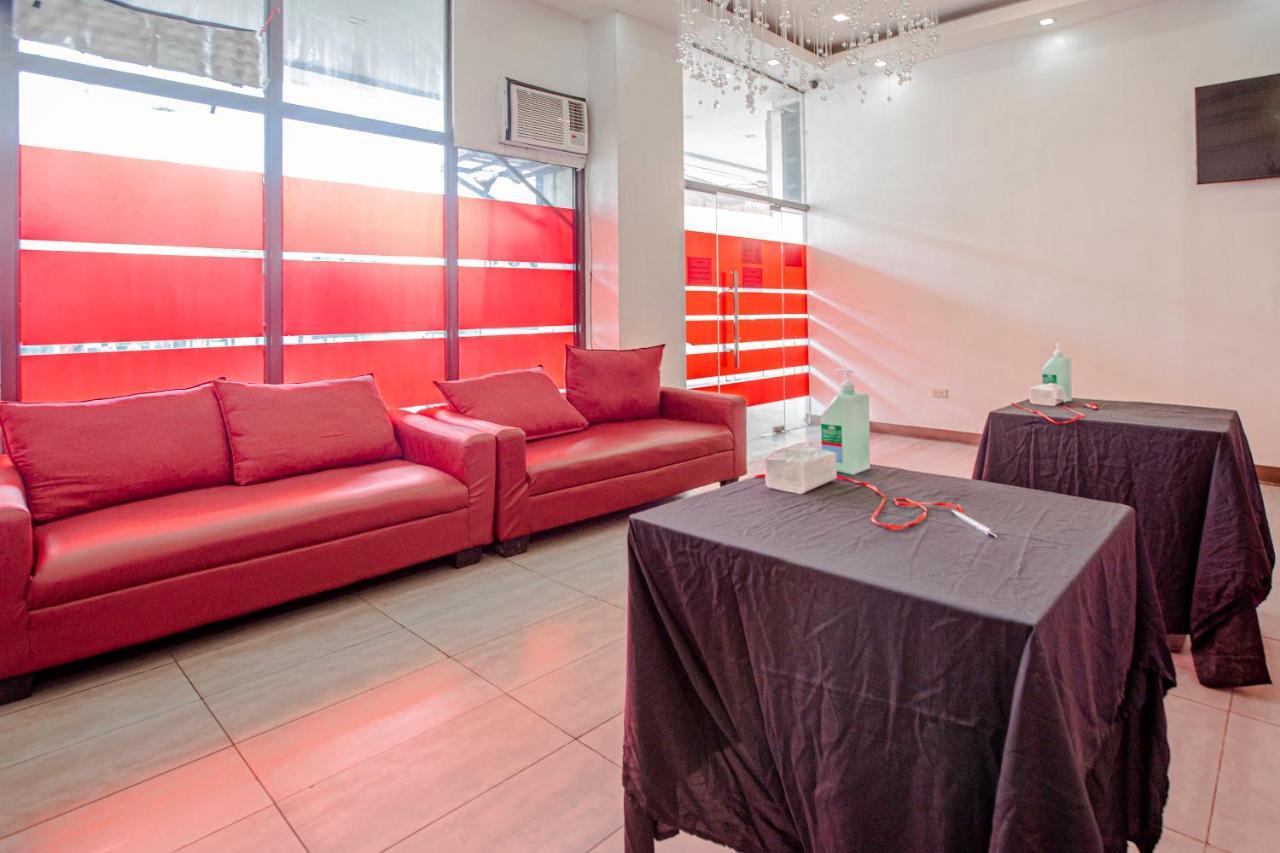 Oyo 637 Fox Hotel Quezon City Dış mekan fotoğraf
