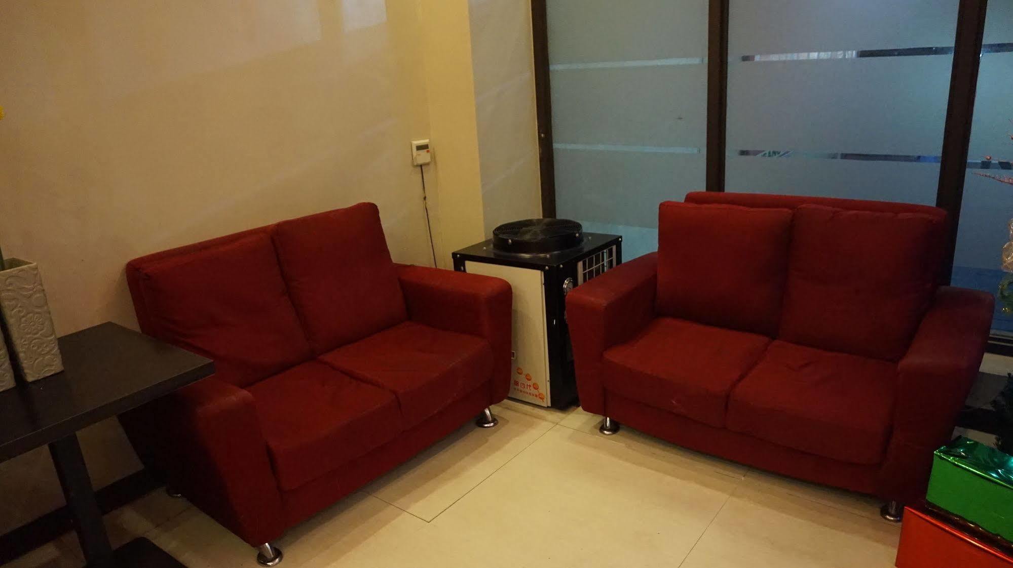 Oyo 637 Fox Hotel Quezon City Dış mekan fotoğraf
